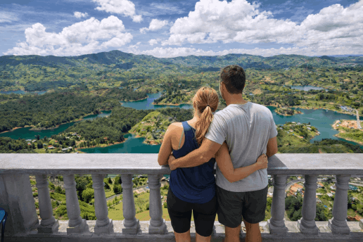 Plan Guatape 2 dias con viajes de Pueblo en Pueblo