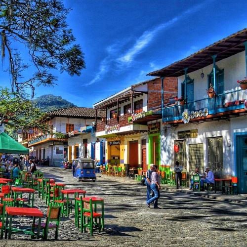 Plan ENAMORATE DE jARDIN con viajes de pueblo en pueblo