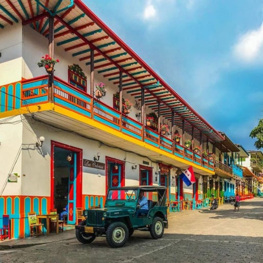 Tour a Jardin con Viajes de Pueblo en Pueblo