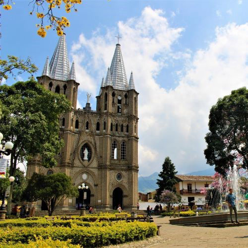 Tour al jardin con viajes de pueblo en pueblo