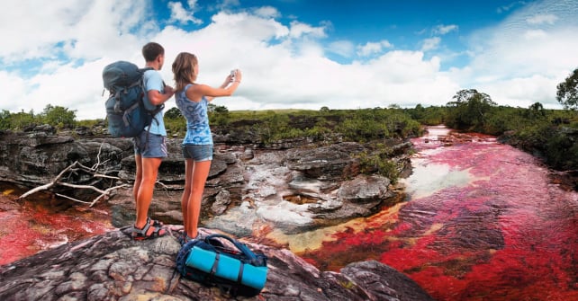  Plan a Caño Cristales desde Medellín con viajes de Pueblo en Pueblo