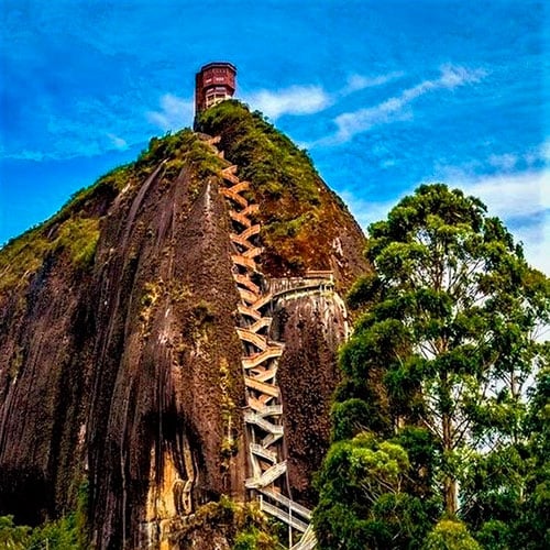Plan Guatape 2 dias con viajes de Pueblo en Pueblo